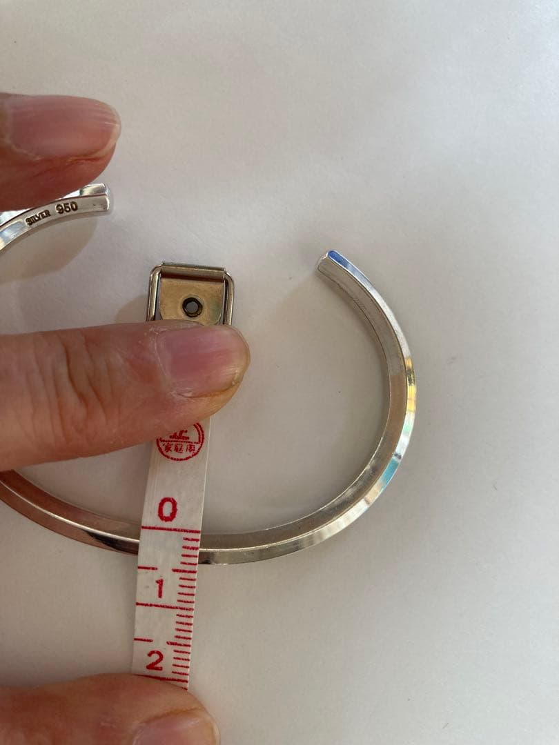 silver950の6角形バングルサティーヌ仕上げ