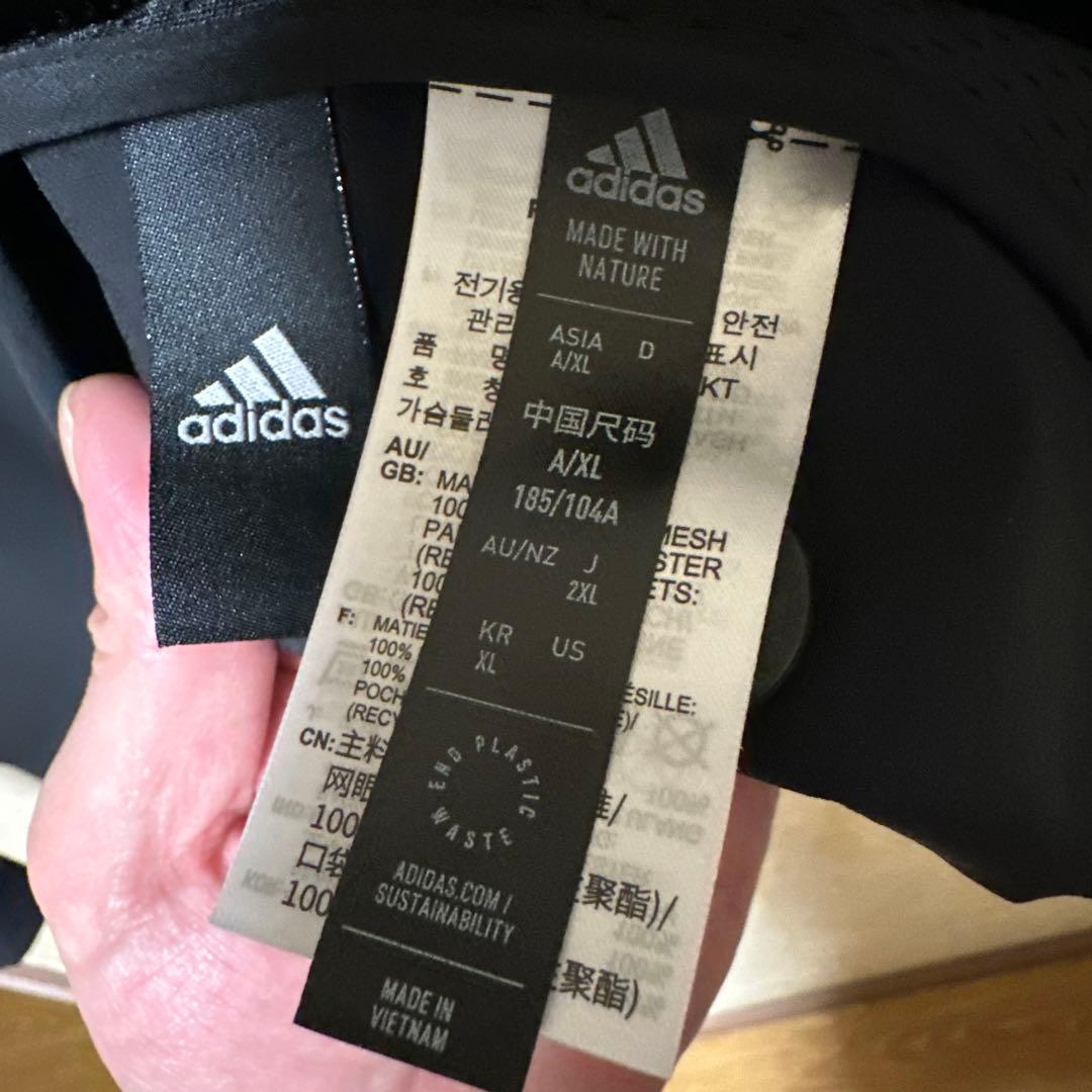 adidas ブラック スーツジャケット AV/XL