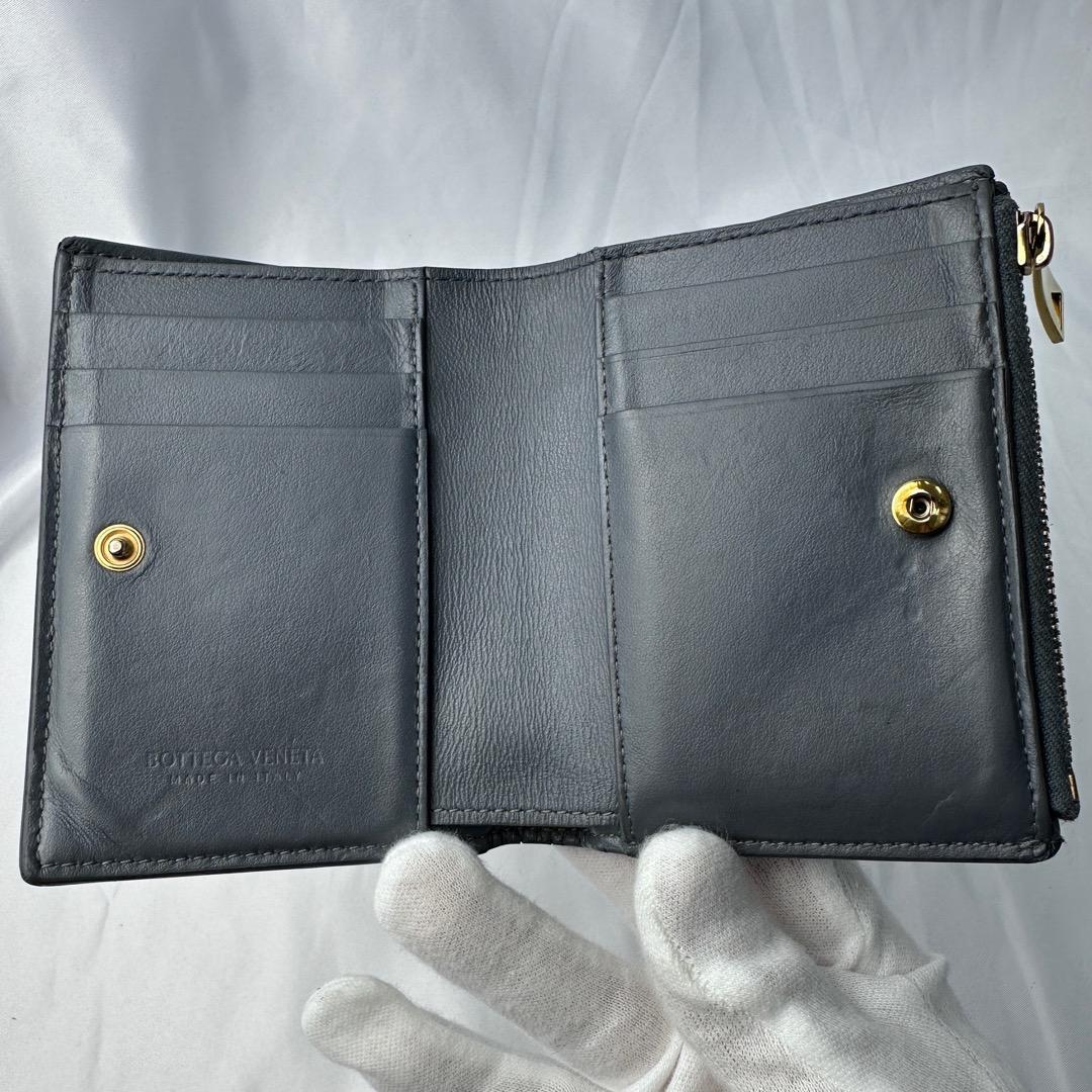 【美品】 ボッテガヴェネタ 折り財布 マキシイントレチャート カセット サンダー
