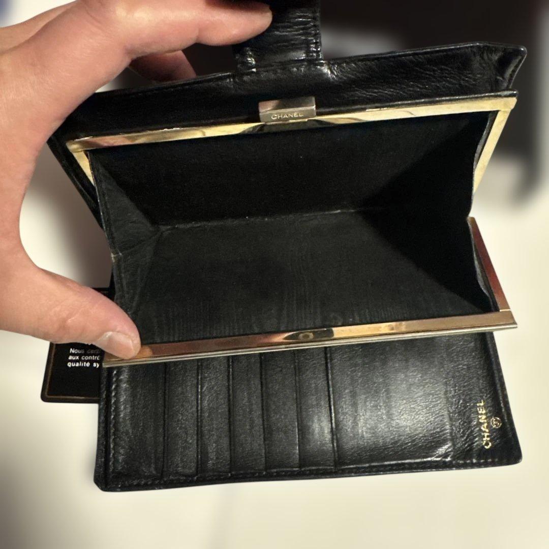 正規品　CHANEL シャネル 二つ折り長財布 レザー ココマーク