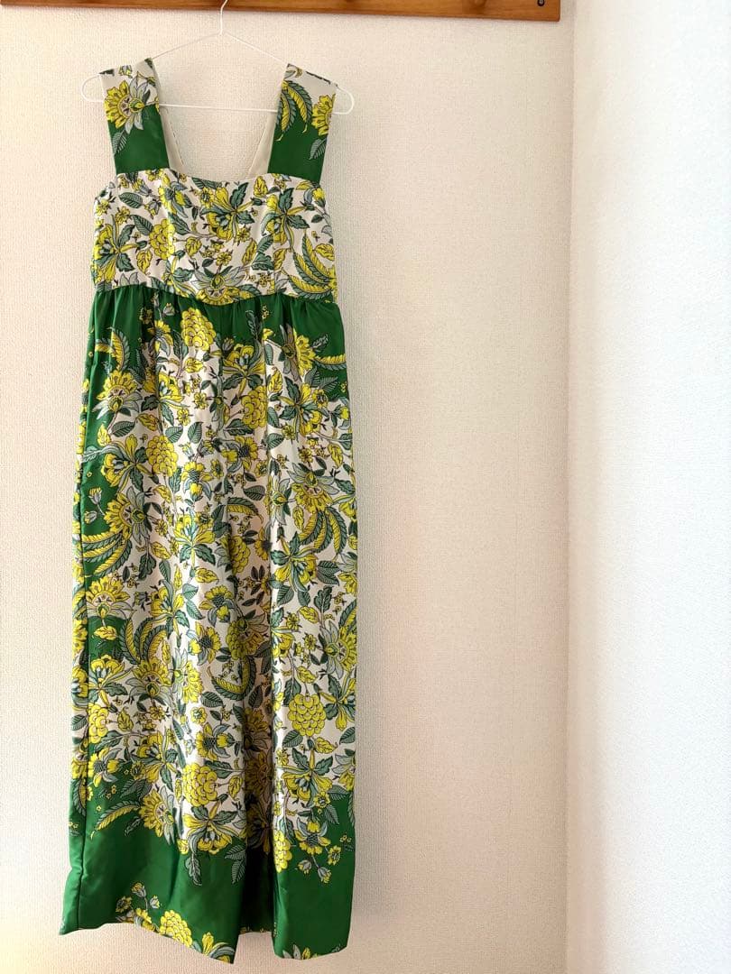 スカーフ柄　ノースリーブサロペット　36