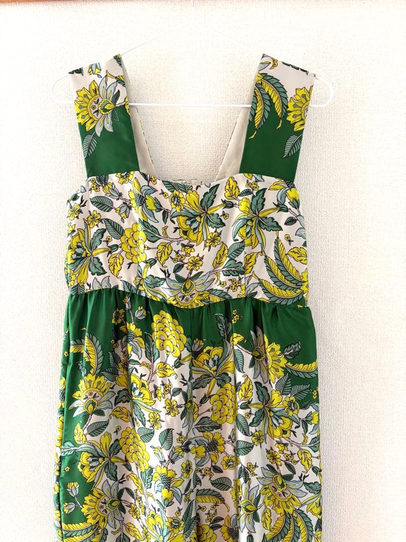 スカーフ柄　ノースリーブサロペット　36