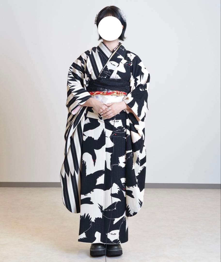 セール中‼️美品‼️成人式 振袖フルセット 白黒 鶴柄 和風