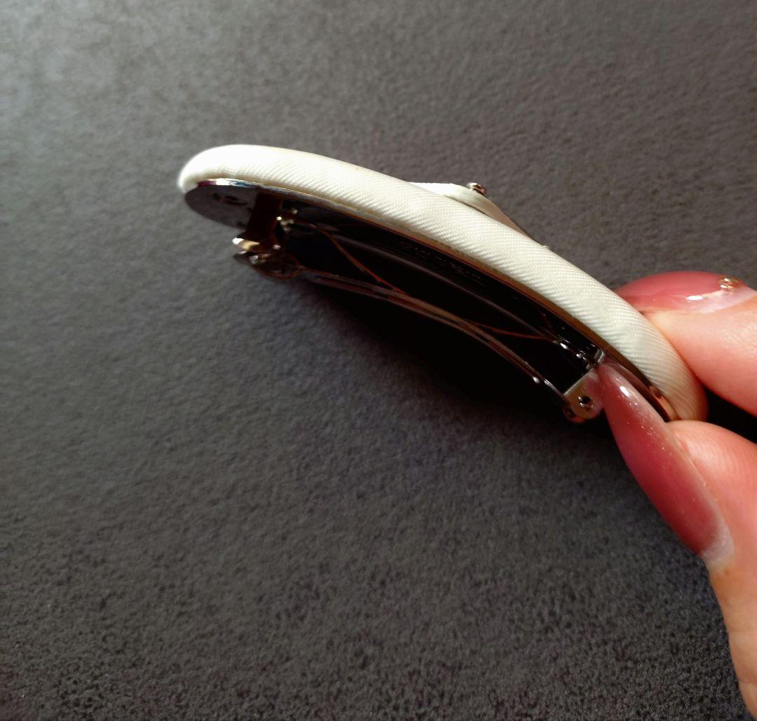 ・PRADA　プラダ ヘアクリップ 三角プレート ナイロン バレッタ