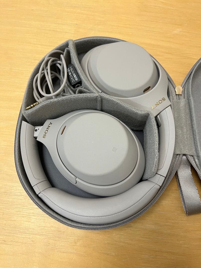 【SONY】WH‑1000XM4ワイヤレスヘッドホン／ノイズキャンセリング／美品