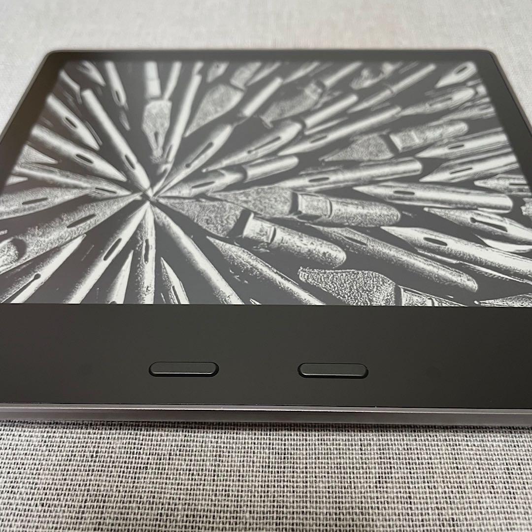 美品 Kindle Oasis 第10世代 32GB 色調調節ライト／純正カバー