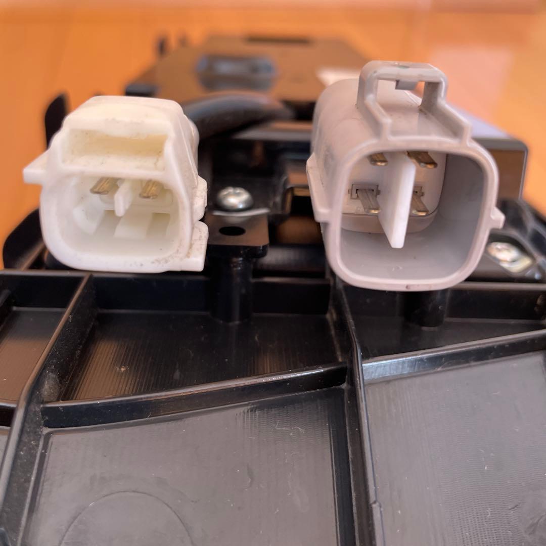 小糸製 LEDテールランプ 左右セット ノーマルターン 【新車外し】