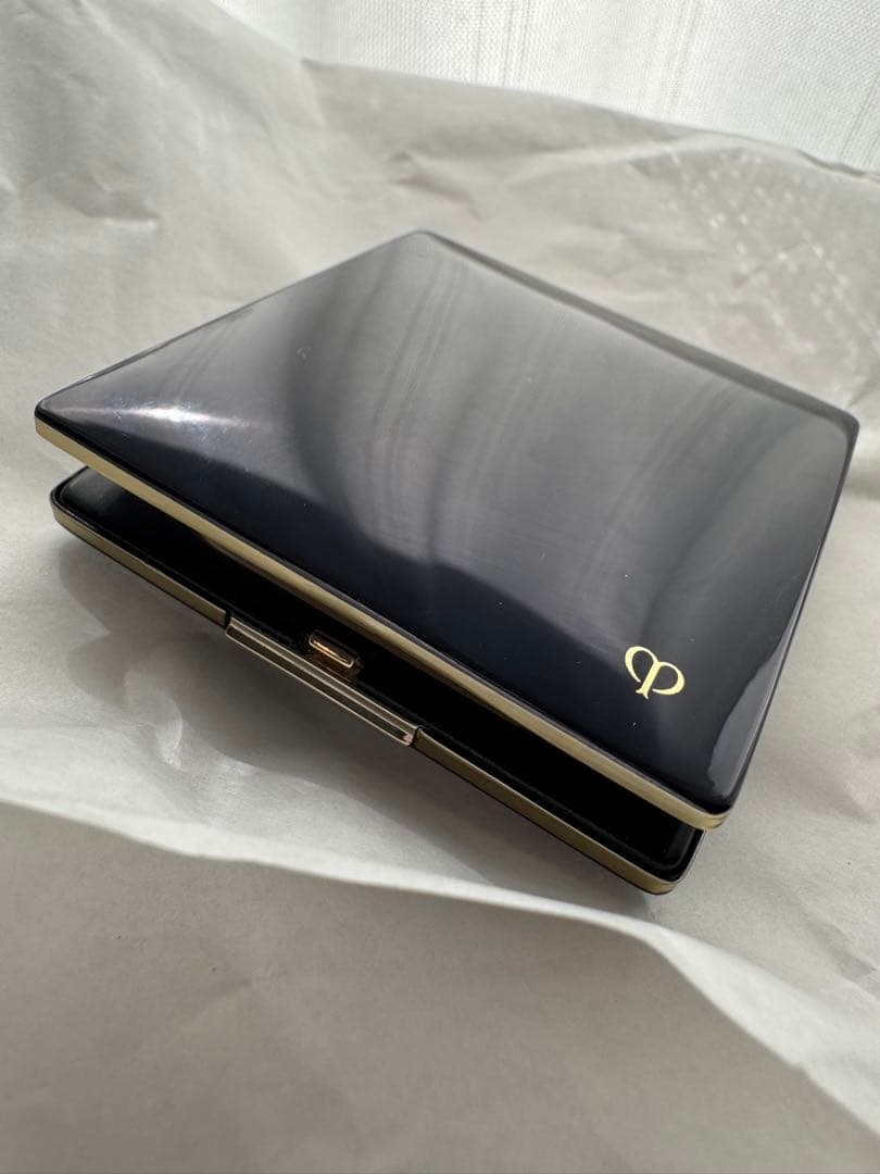 プードルコンパクトエサンシエルｎ（エレガントスリム）