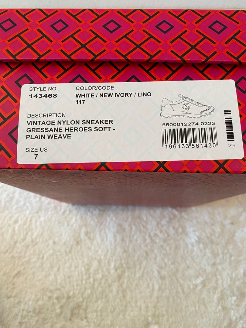 トリイバーチ　スニーカー24センチ