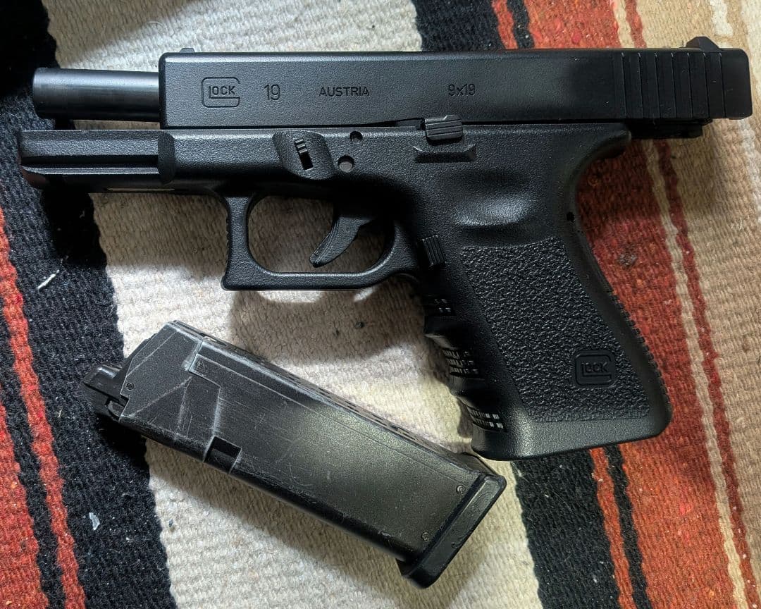 マルイ　グロック19 3rd GEN ガスブロ