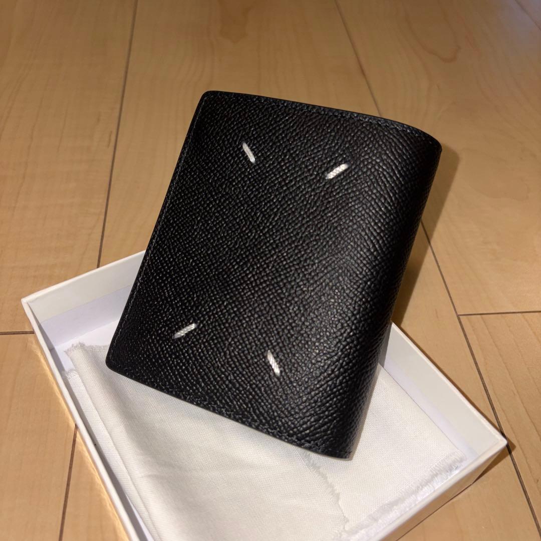 メゾンマルジェラ 二つ折り財布 ブラック SA3UI0007 P4745 新品