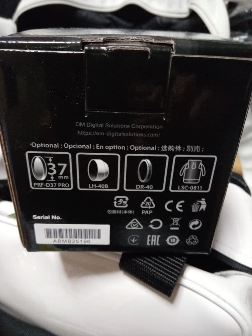 OLYMPUS M.ZUIKO DIGITAL 45mm フード、プロテクター