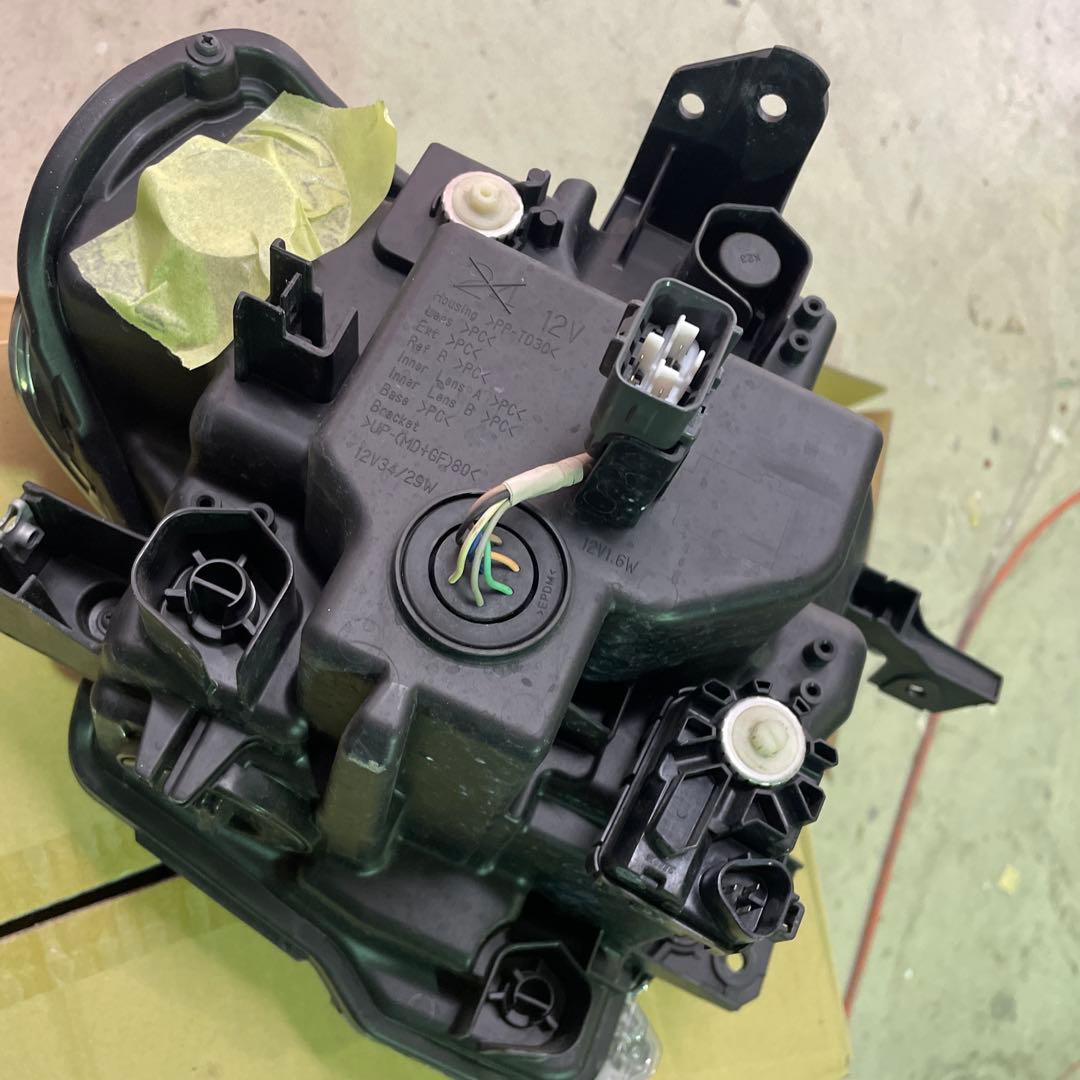 クロスビー　MN71S 左純正LEDヘッドライト　35320-76R62