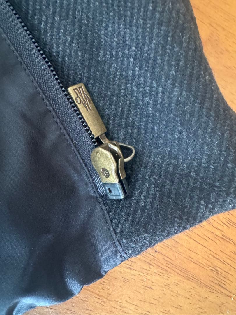 MONCLER ダウンベスト サイズ6 黒