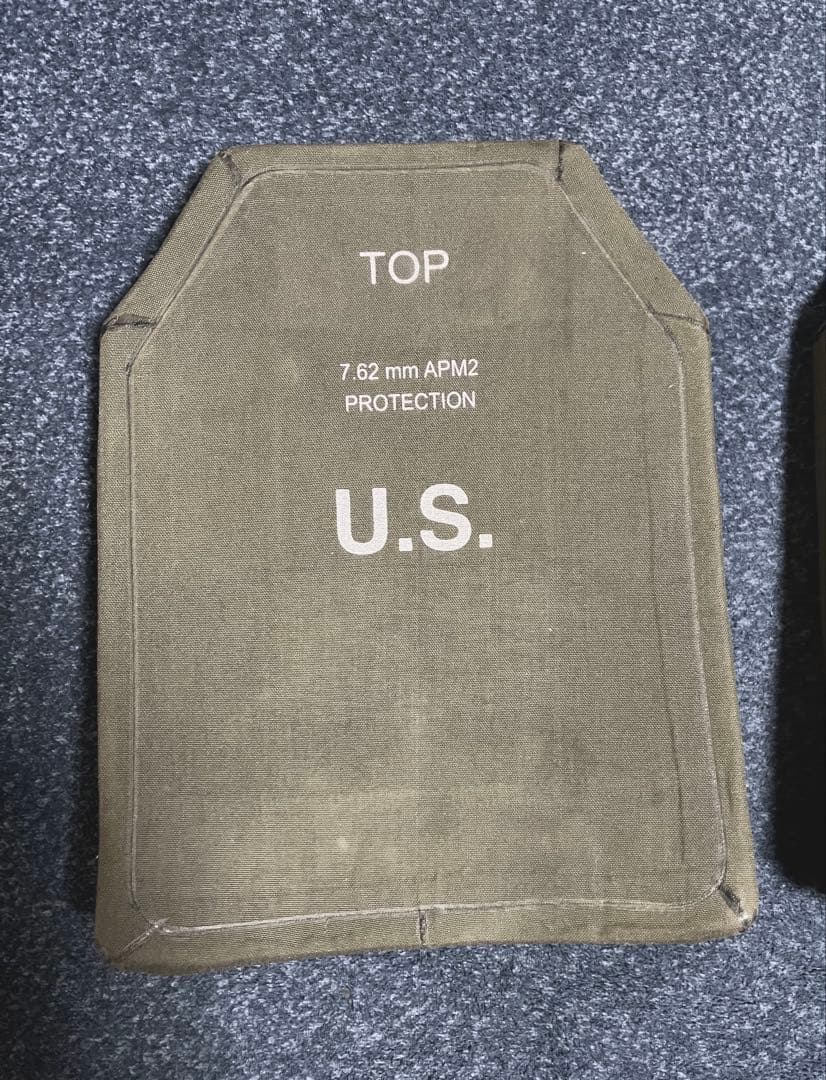 劇レア 米軍実物 USED品　キャリアプレート Mサイズ 2枚組