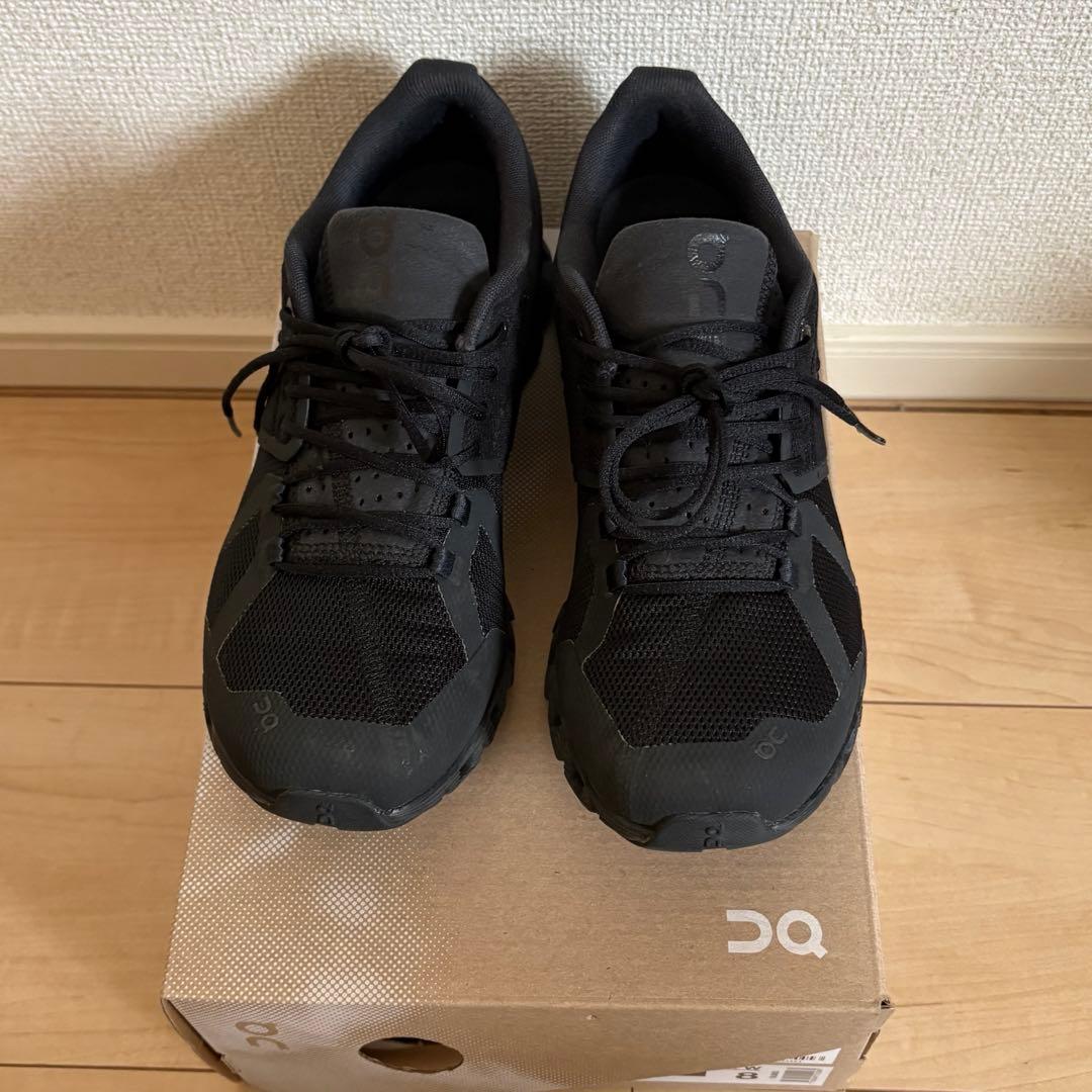On ランニングシューズ Cloud All Black