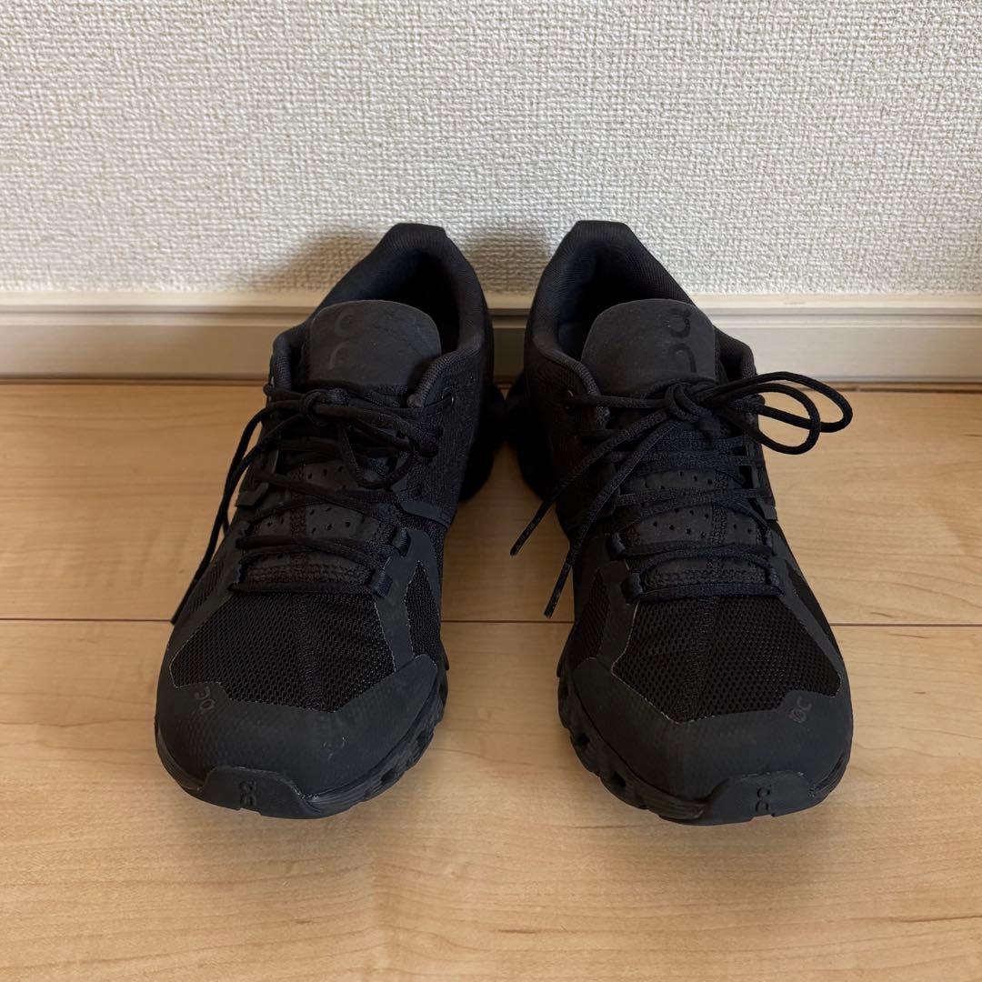 On ランニングシューズ Cloud All Black