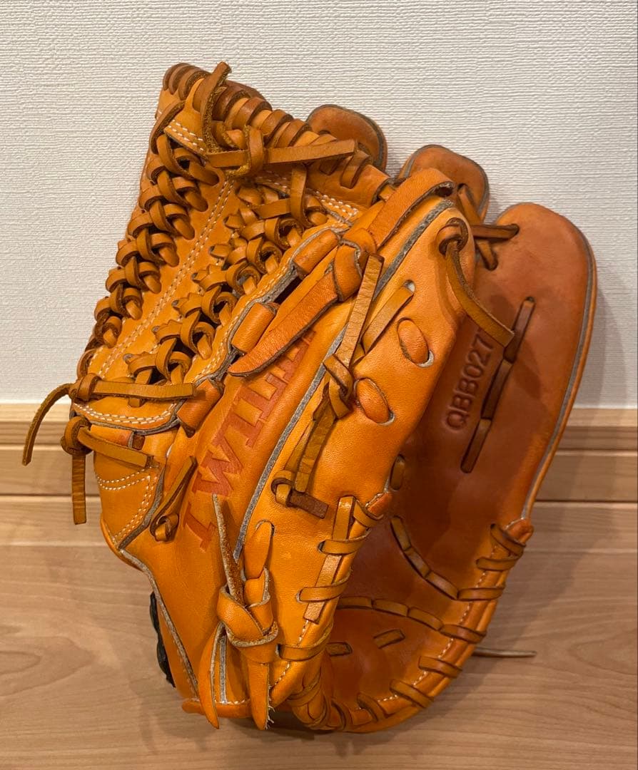 UNDER ARMOUR QBB0277 軟式用グローブ