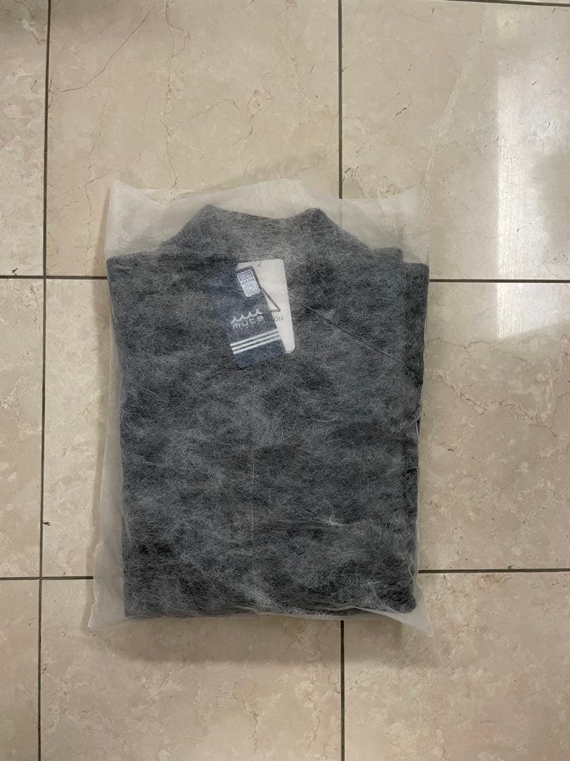 ICHIRO。ムータ　新品未使用タグ付き。フリース モックネックプルオーバ