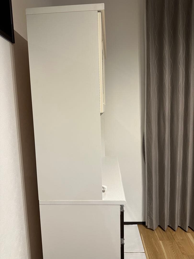 （⭐︎くうさん⭐︎専用）食器棚 ホワイト/ブラウン ガラス扉付き