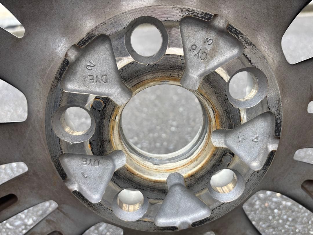 TOYOTA 80ハリアー 純正19インチ　アルミ　1本