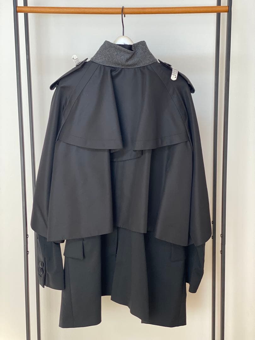 sacai サカイ　レディースブラック トレンチコート ダブルブレスト