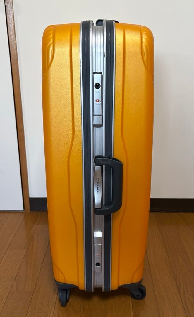 美品 大容量 プロテカ エキノックスライトα 95L スーツケース 鍵付き