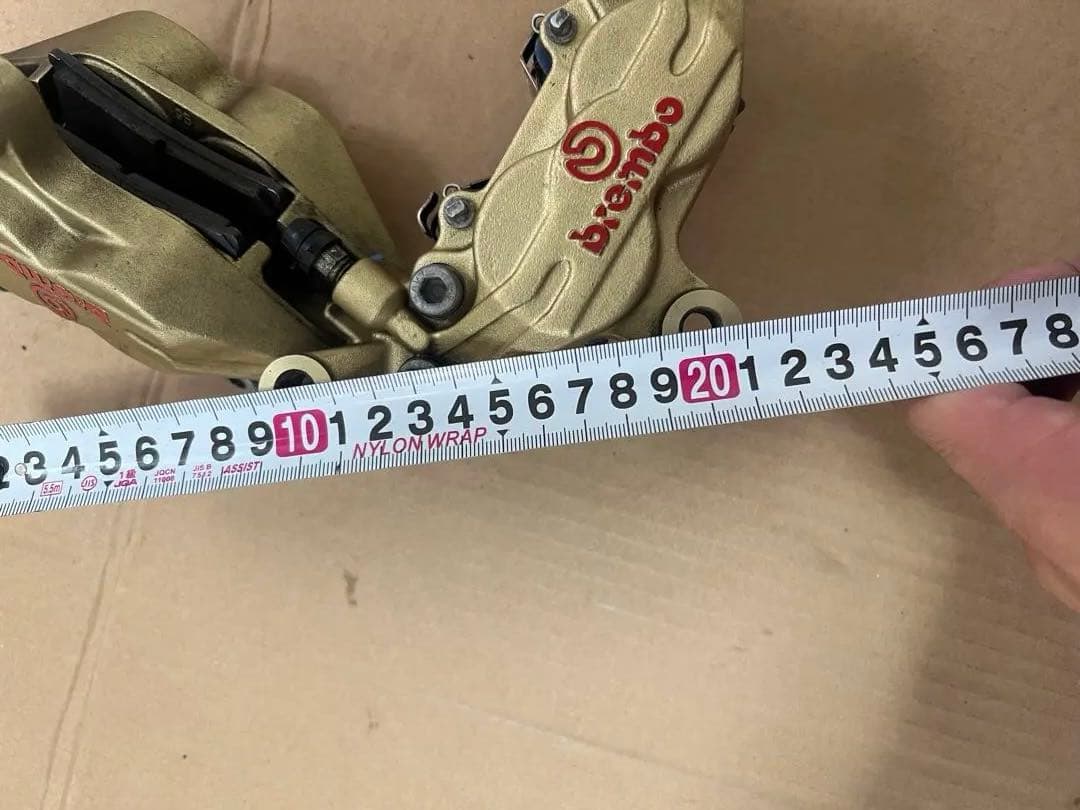 brembo キャリパー 100mmピッチ XJR1300