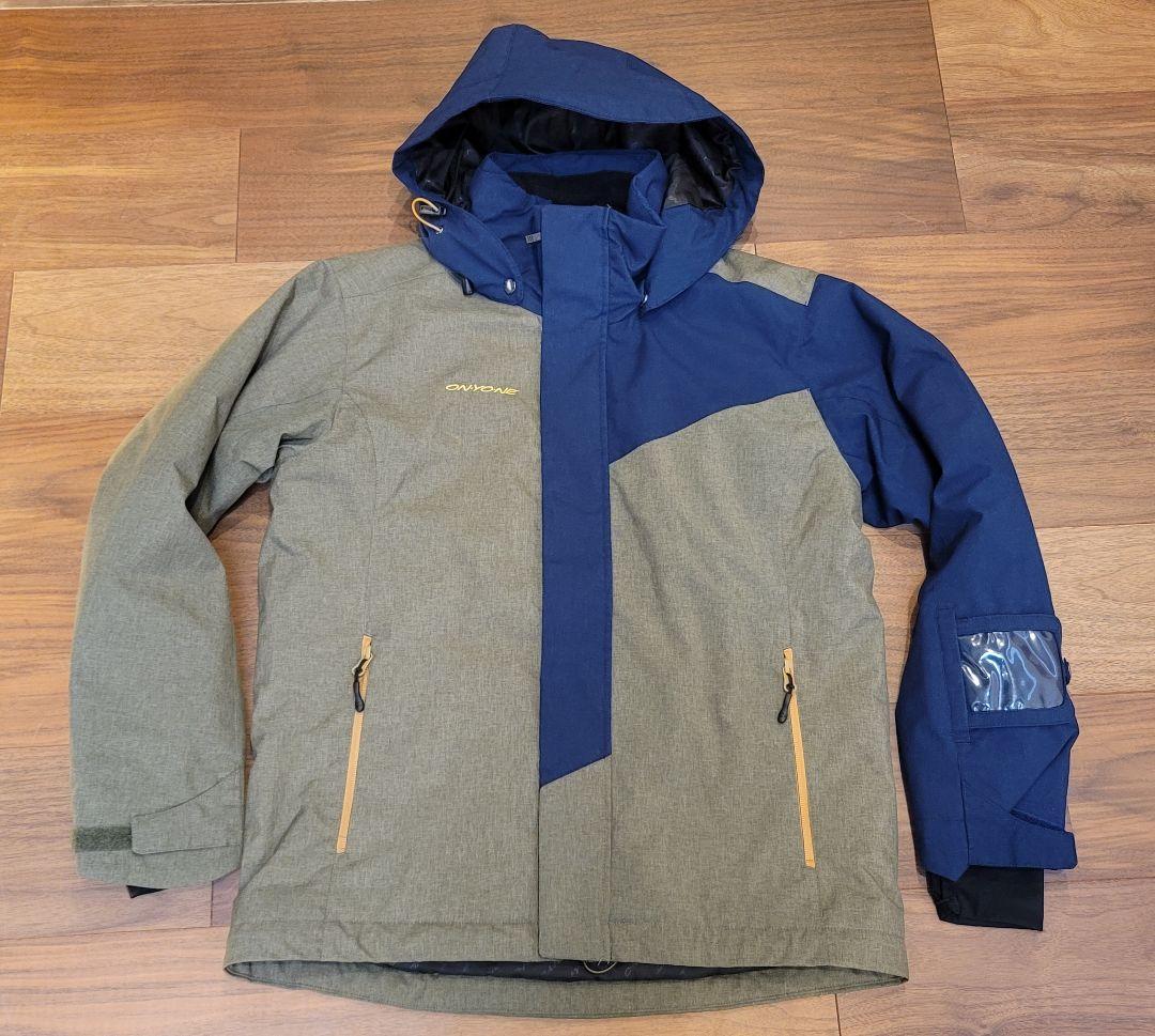 【美品】ONYONE スキーウェア 上下セット S