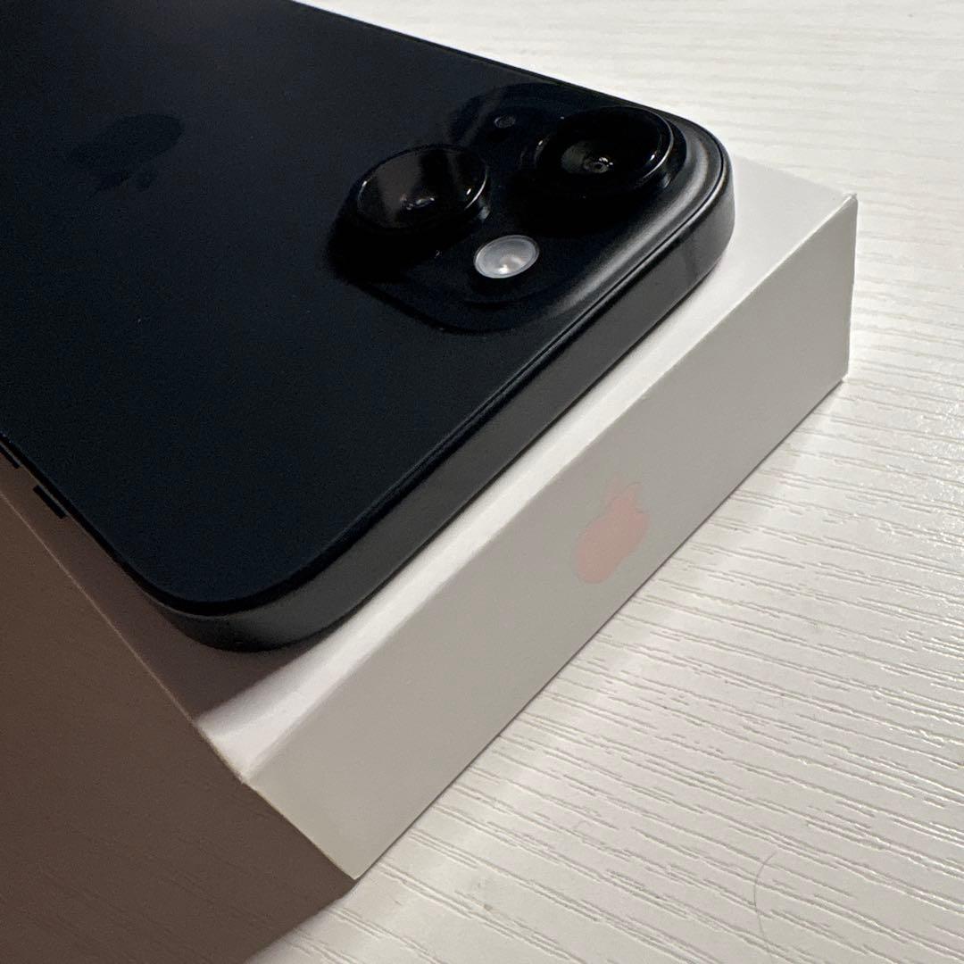 iPhone15 256GB ブラック SIMフリー 極美品