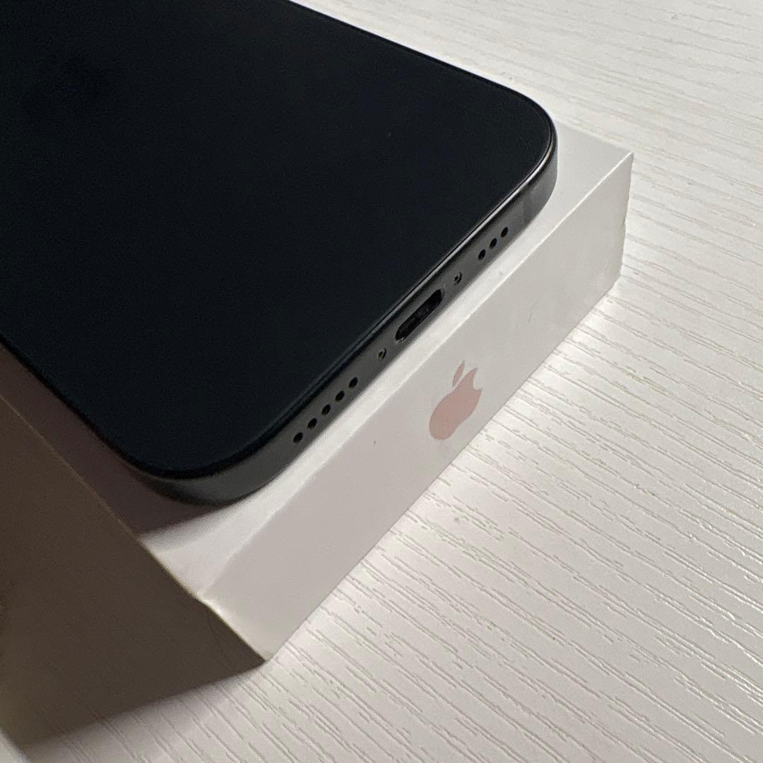 iPhone15 256GB ブラック SIMフリー 極美品