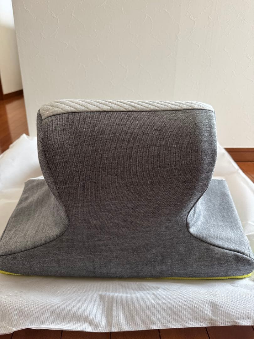 西川Keeps ピロークッション＋専用カバー付き