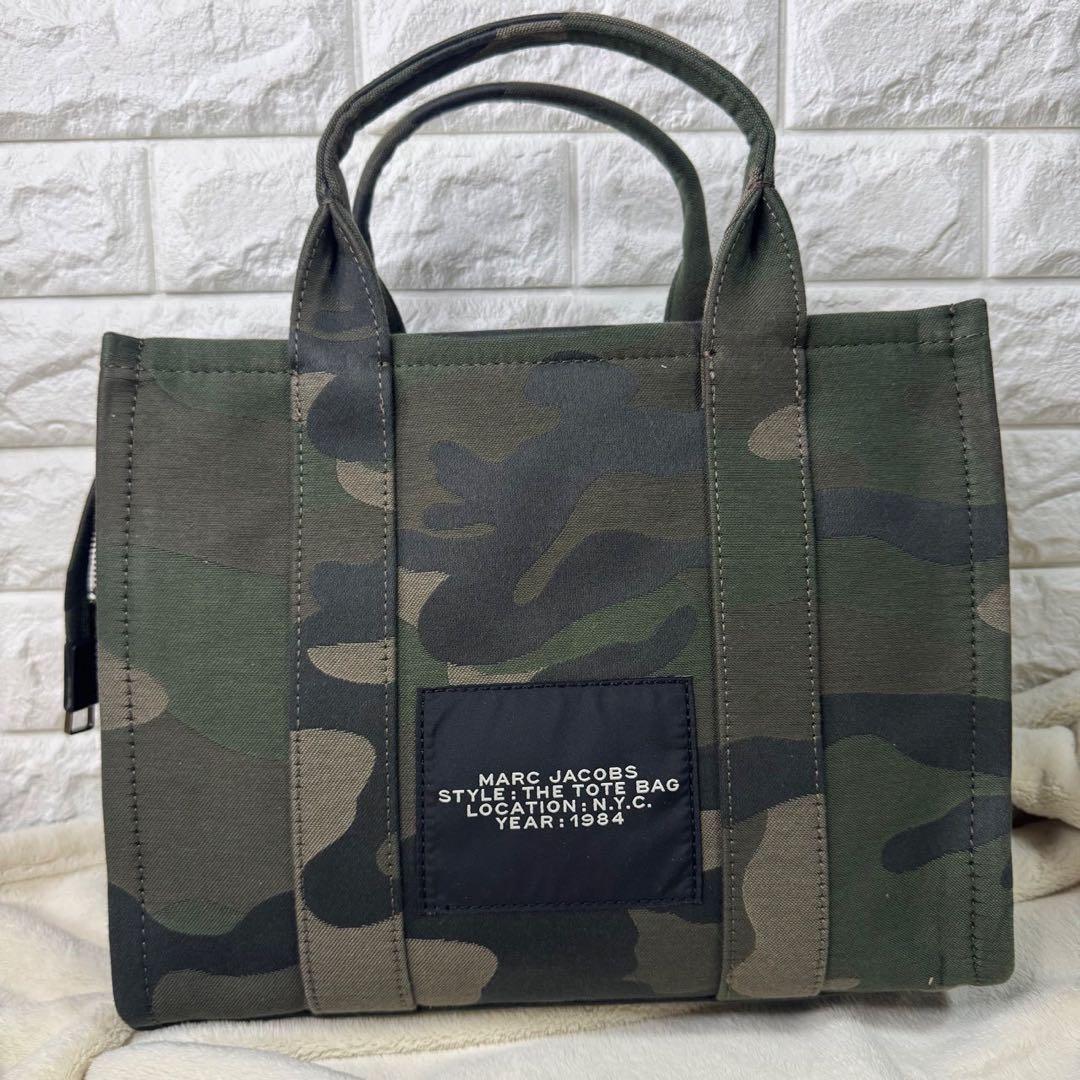 MARC JACOBS THE TOTE BAG カモフラージュ