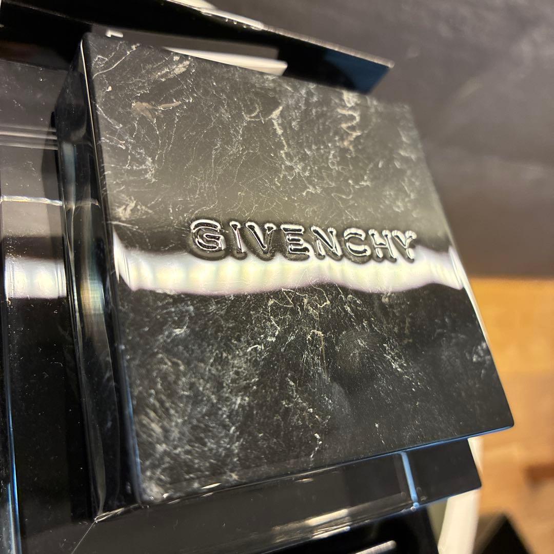 新品　GIVENCHY　ソワン　ノワール　ブラン　マスク