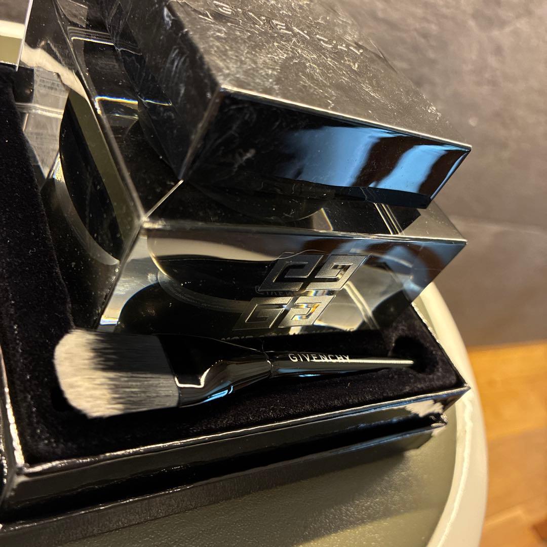 新品　GIVENCHY　ソワン　ノワール　ブラン　マスク