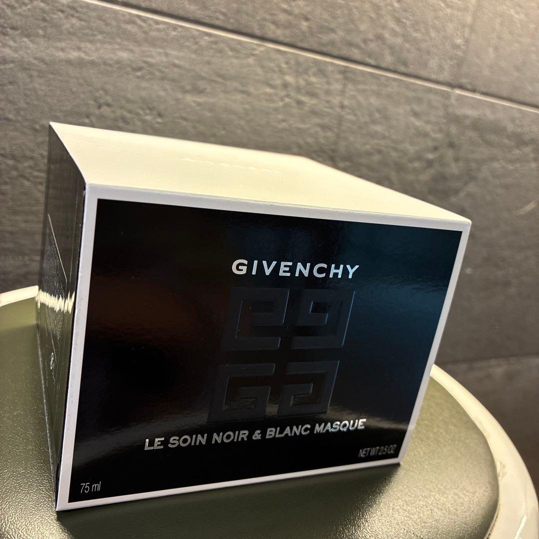 新品　GIVENCHY　ソワン　ノワール　ブラン　マスク