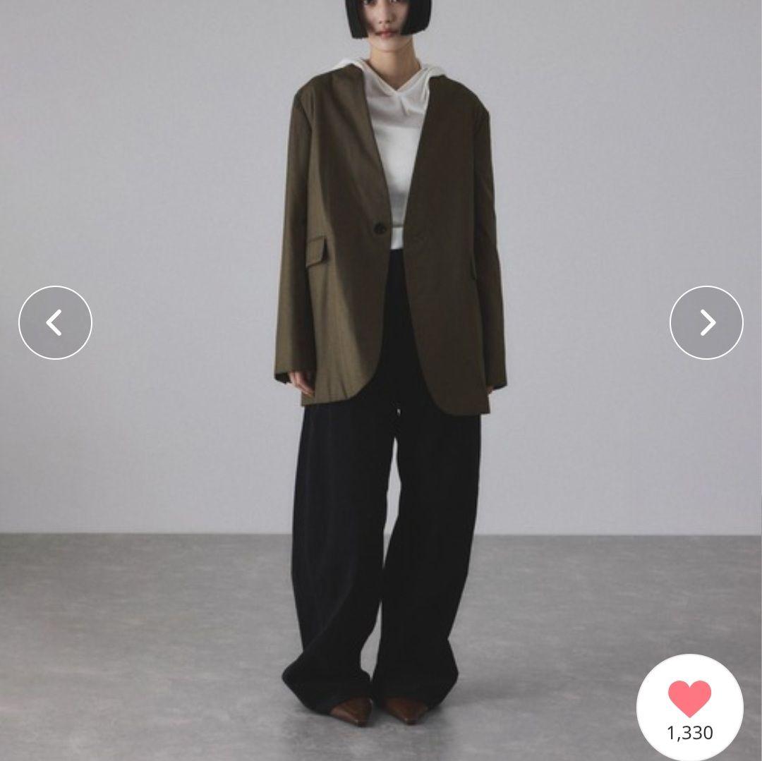 ADAM ET ROPE ノーカラーダウンジャケット