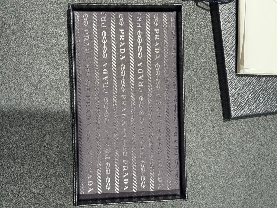 iPhone14PRO MAX PRADA ピンクビジューカバー日本未入荷機種