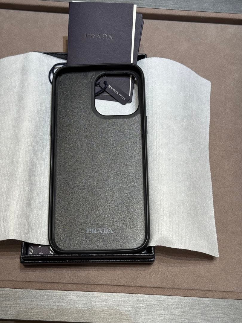 iPhone14PRO MAX PRADA ピンクビジューカバー日本未入荷機種