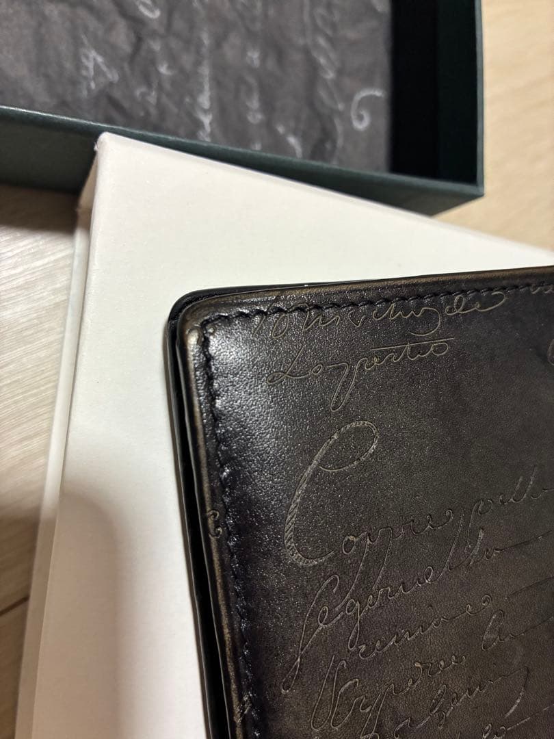 ベルルッティ　財布　最終値下げ！