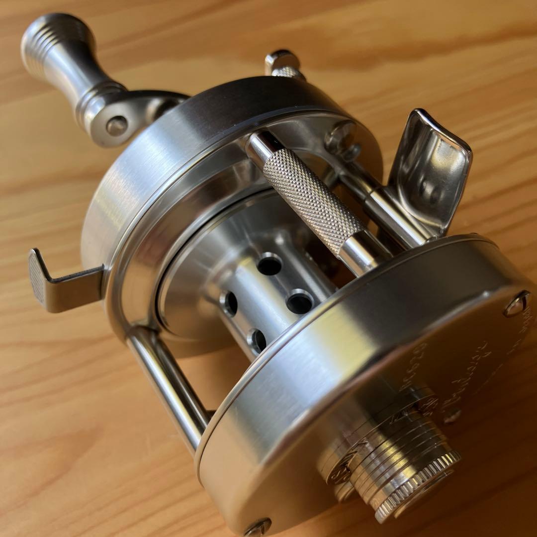 五十鈴工業　BC620SSS SILVER