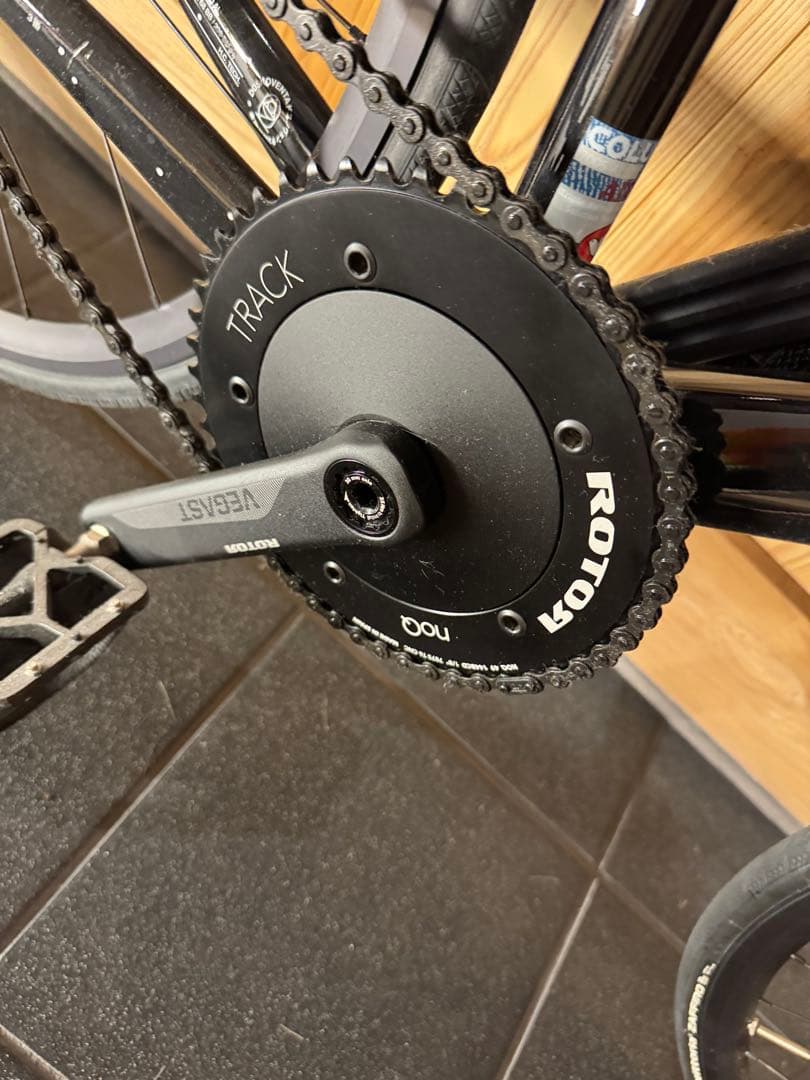 ピストバイク　ドスノヴェンタ　デトロイト