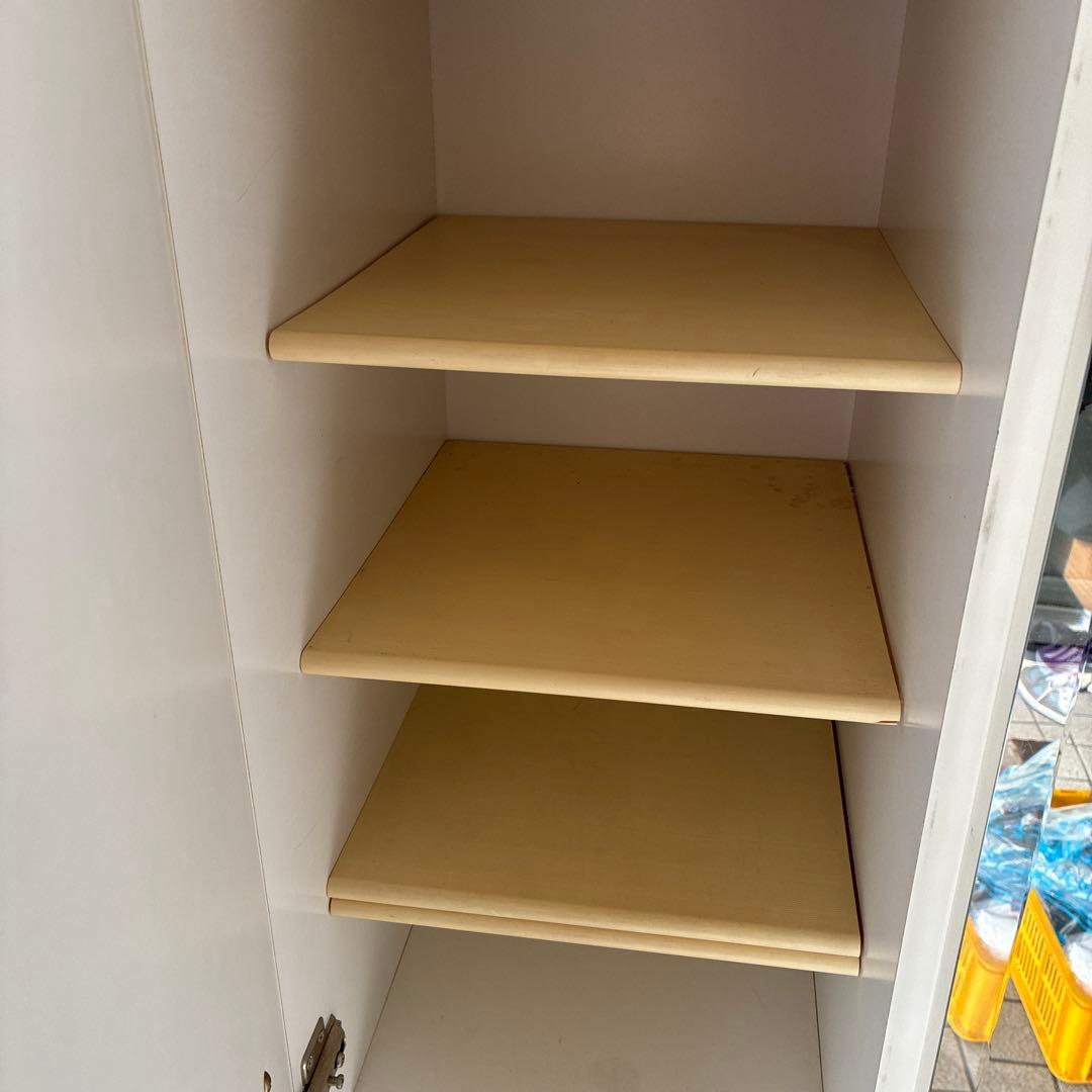 引き取り限定　白のシューズボックス