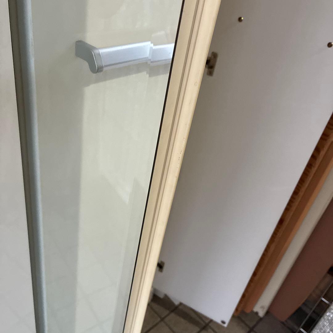 引き取り限定　白のシューズボックス