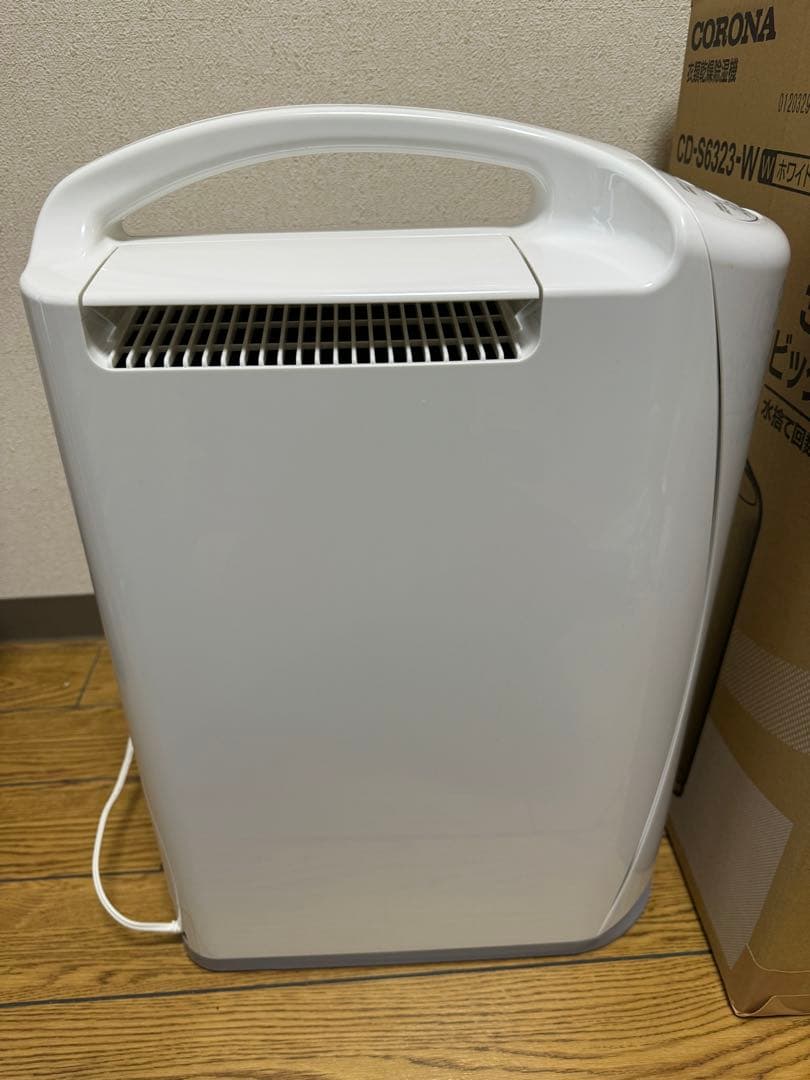 16畳 & 3Lタンク 2023年製 コロナ 衣類乾燥除湿機 CD-S6323