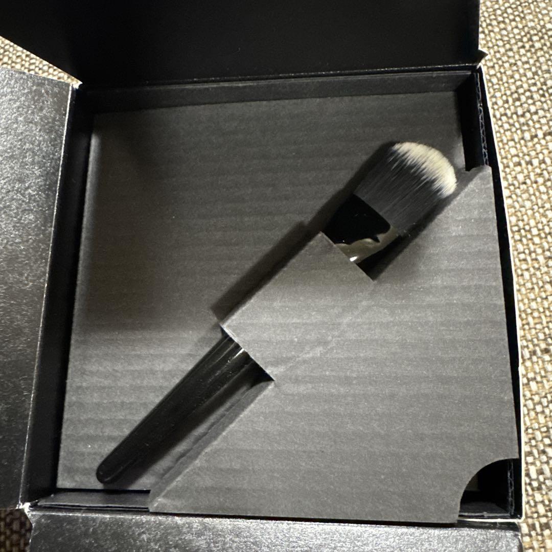 Givenchy ジバンシー　ソワンノワールブランマスクN