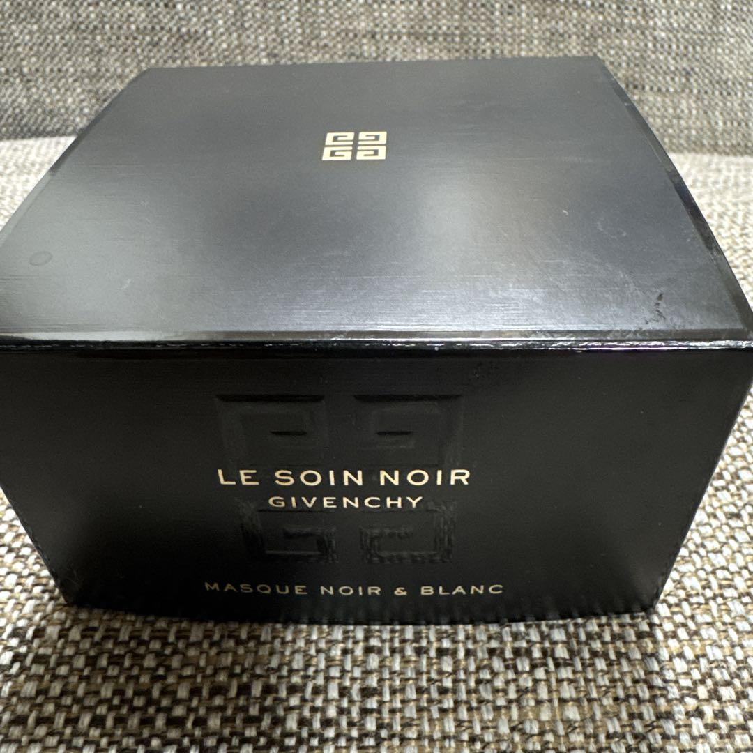 Givenchy ジバンシー　ソワンノワールブランマスクN
