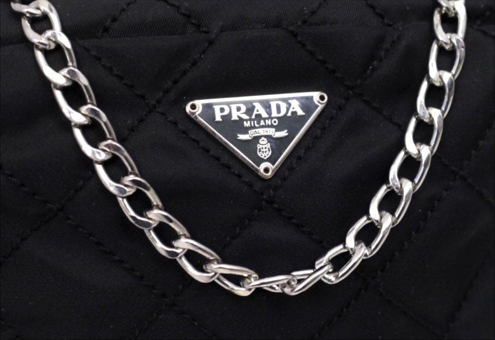 ◆ PRADA プラダ キルティング ショルダー バッグ ポーチ ポシェット 黒