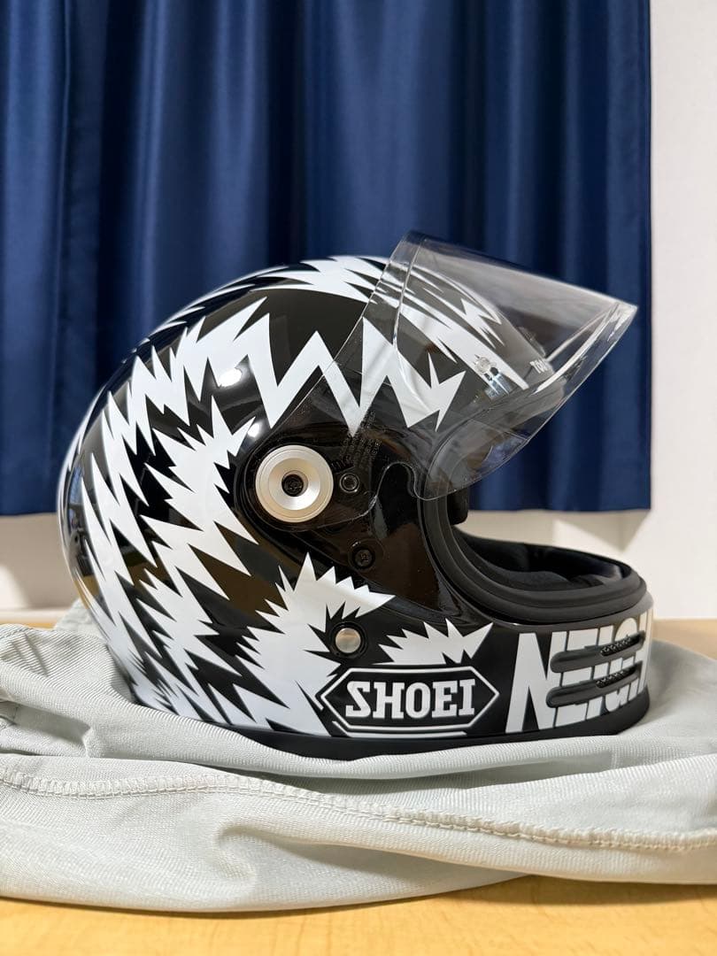 中華製 shoei？フルフェイスヘルメット