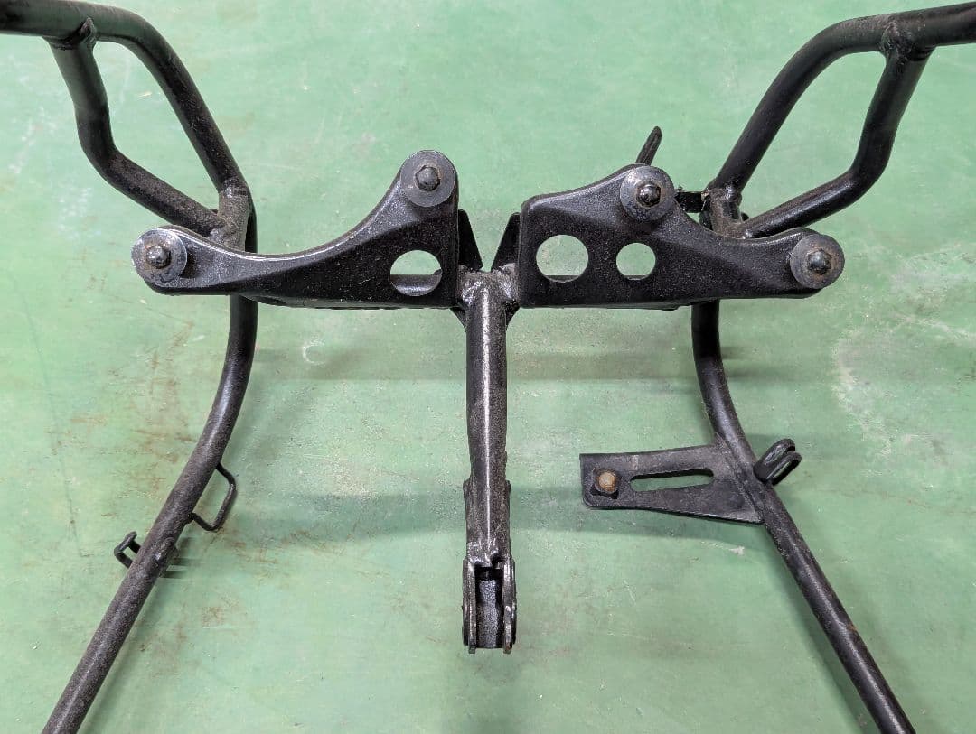 MC11 NS250R アッパーカウル 　ステー付き